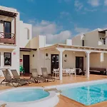 Sunset Faro Deluxe & Pool Villa Playa Blanca