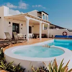 Sunset Faro Deluxe & Pool