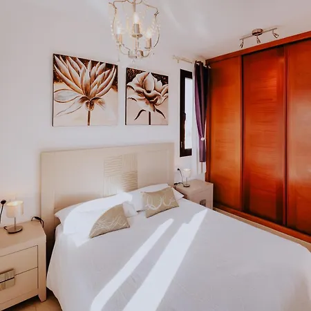 Sunset Faro Deluxe&spa Pool Villa *
