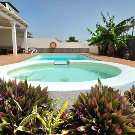 Sunset Faro Deluxe & Pool Villa *