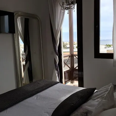 Sunset Faro Deluxe & Pool Villa *