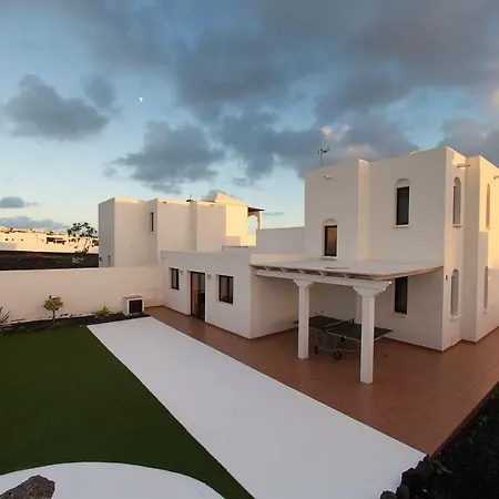 Villa Sunset Faro Deluxe&spa Pool